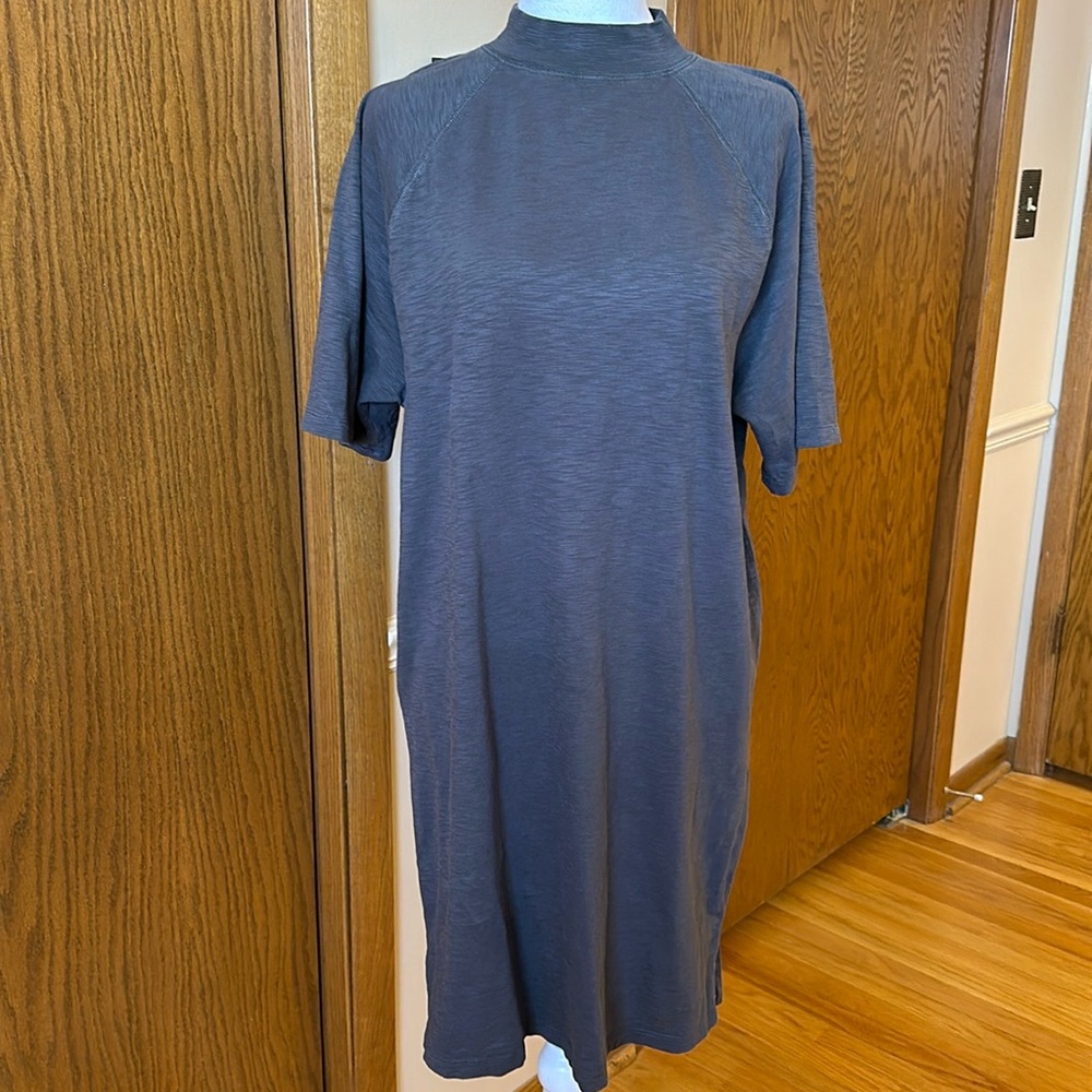 Universal Thread gray size medium t-shirt dress.